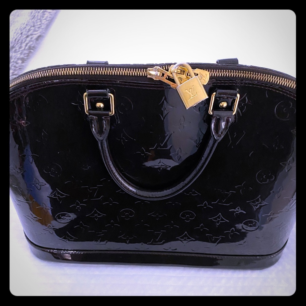 Louis Vuitton Alma GM Patent Leather Handbag
